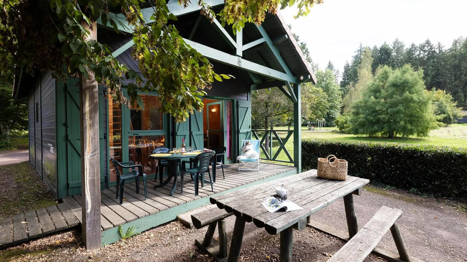 Camping Le Lac Des Sapins Cublize France