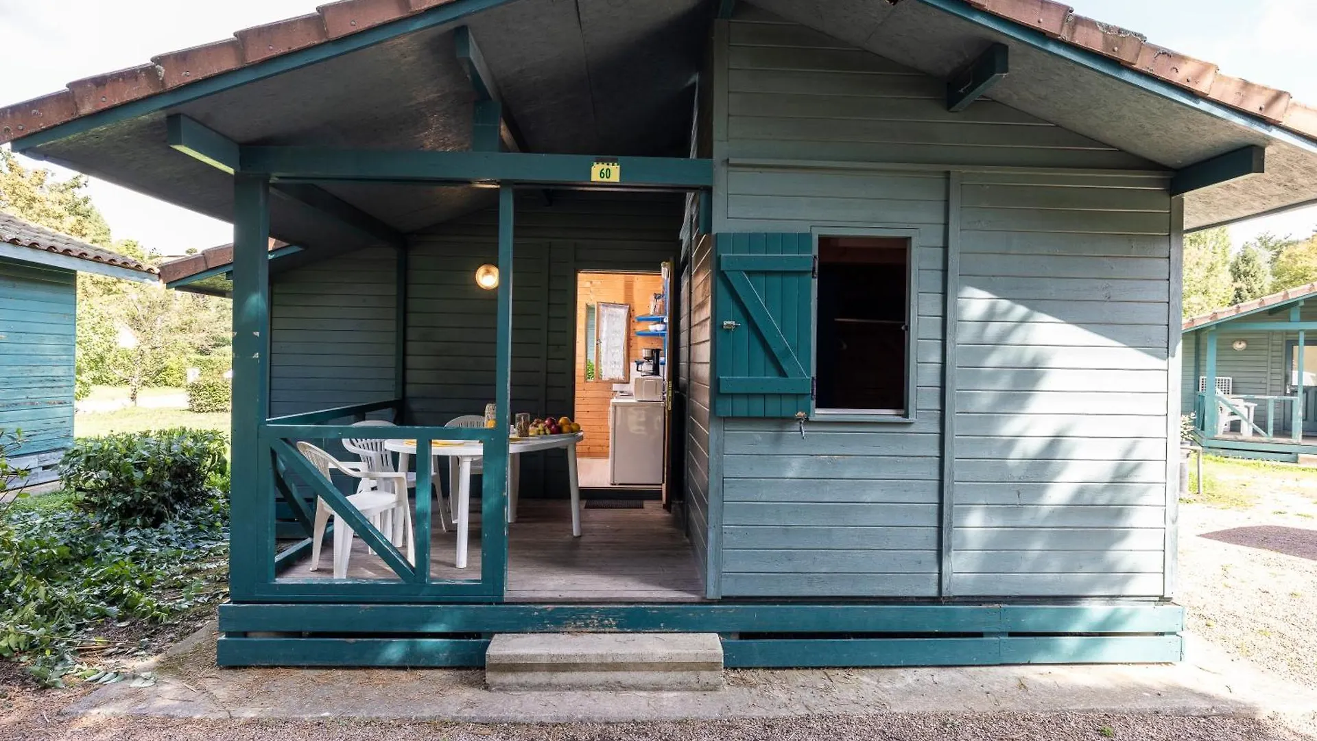 Camping Le Lac Des Sapins Cublize 0*,  France